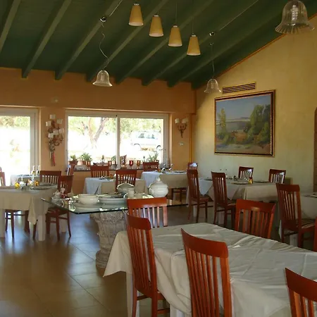 Farm stay Country Capo Nieddu Santa Caterina Di Pittinuri (Sardinia)